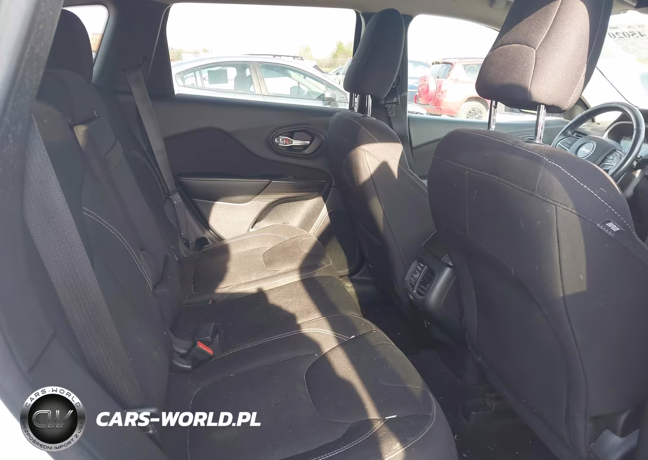 2016 Jeep Cherokee Altitude VIN:1C4PJMCS9GW134268 - 8