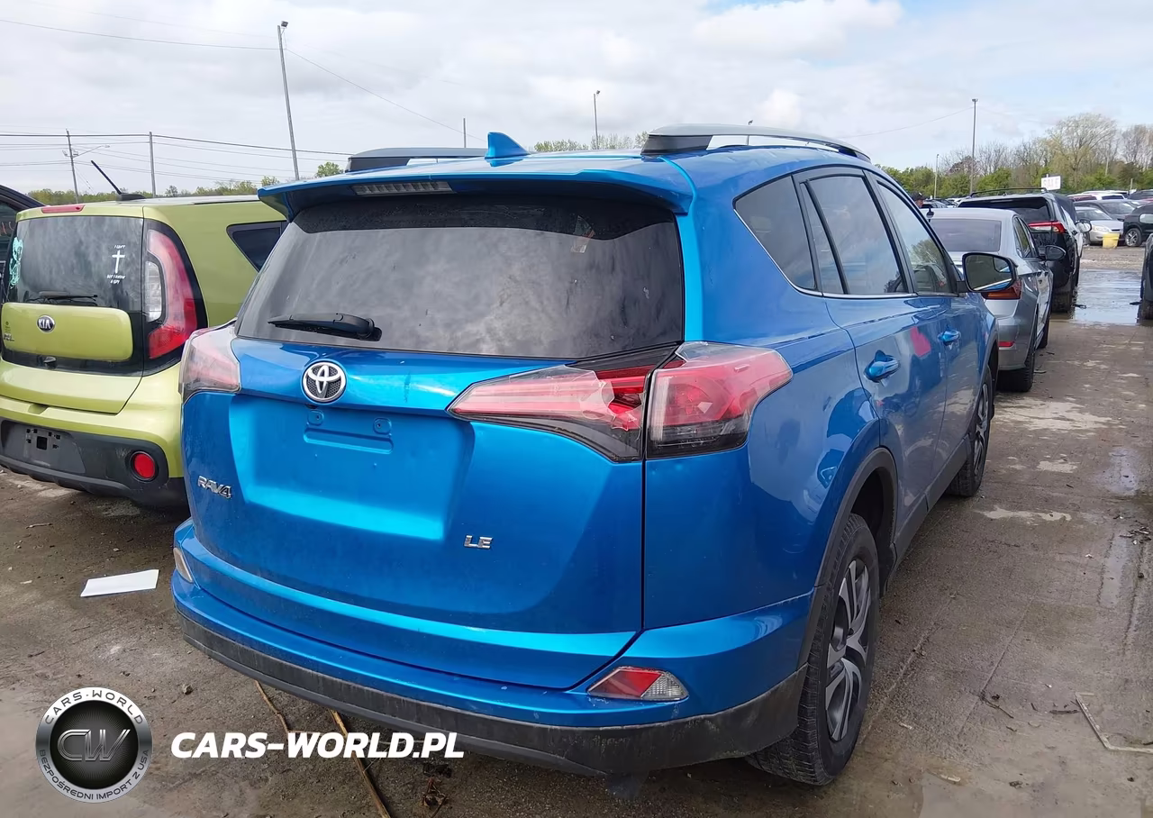 2017 Toyota Rav4 Le VIN:JTMZFREV2HJ721358 - 4