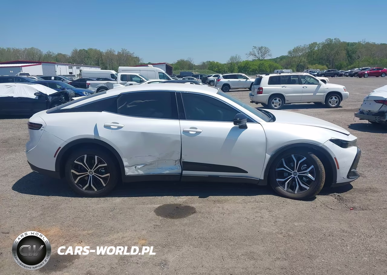 2026 Toyota Crown Xle VIN:JTDAAAAF5T3047652 - 13