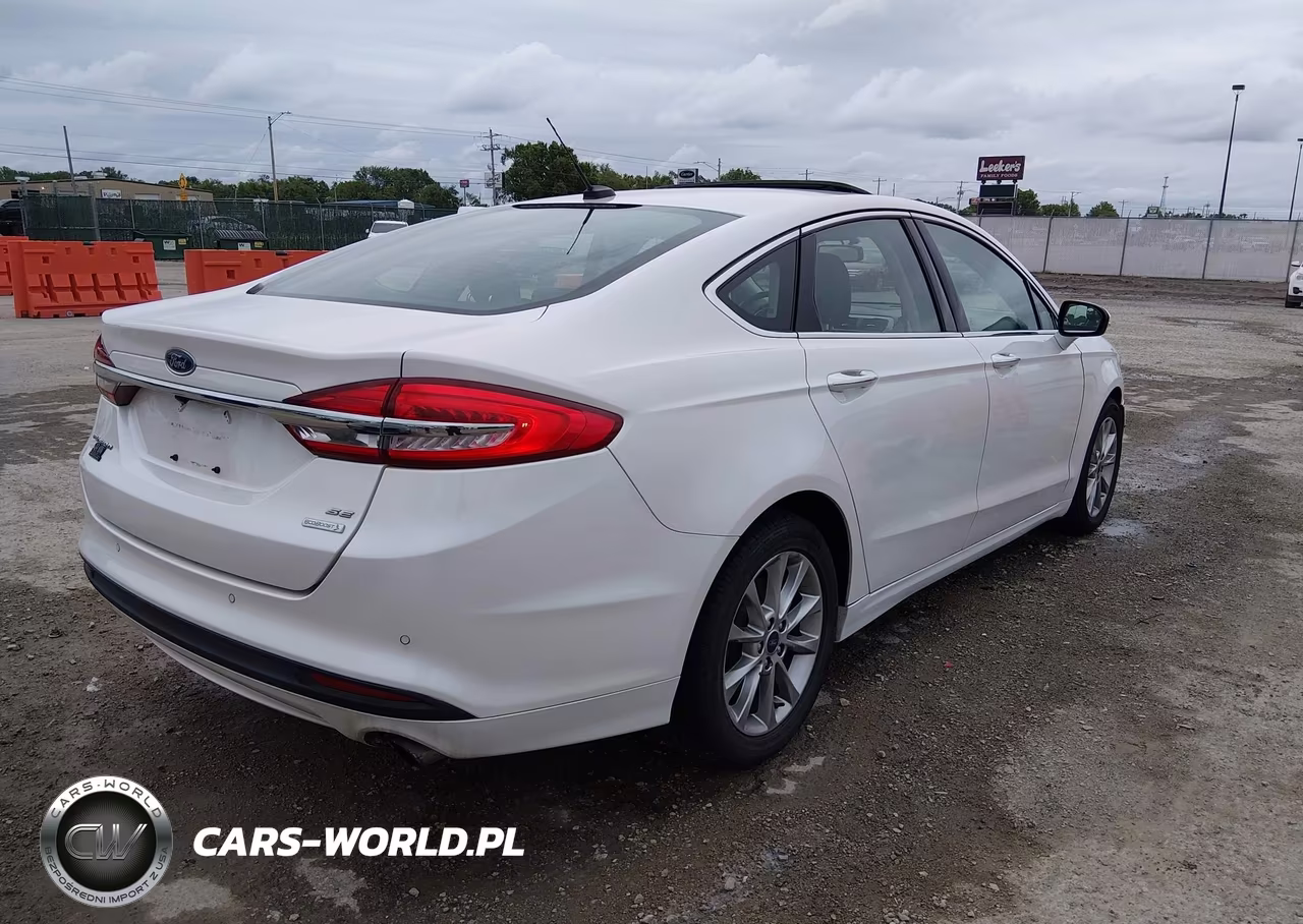 2017 Ford Fusion Se VIN:3FA6P0HD0HR366135 - 4