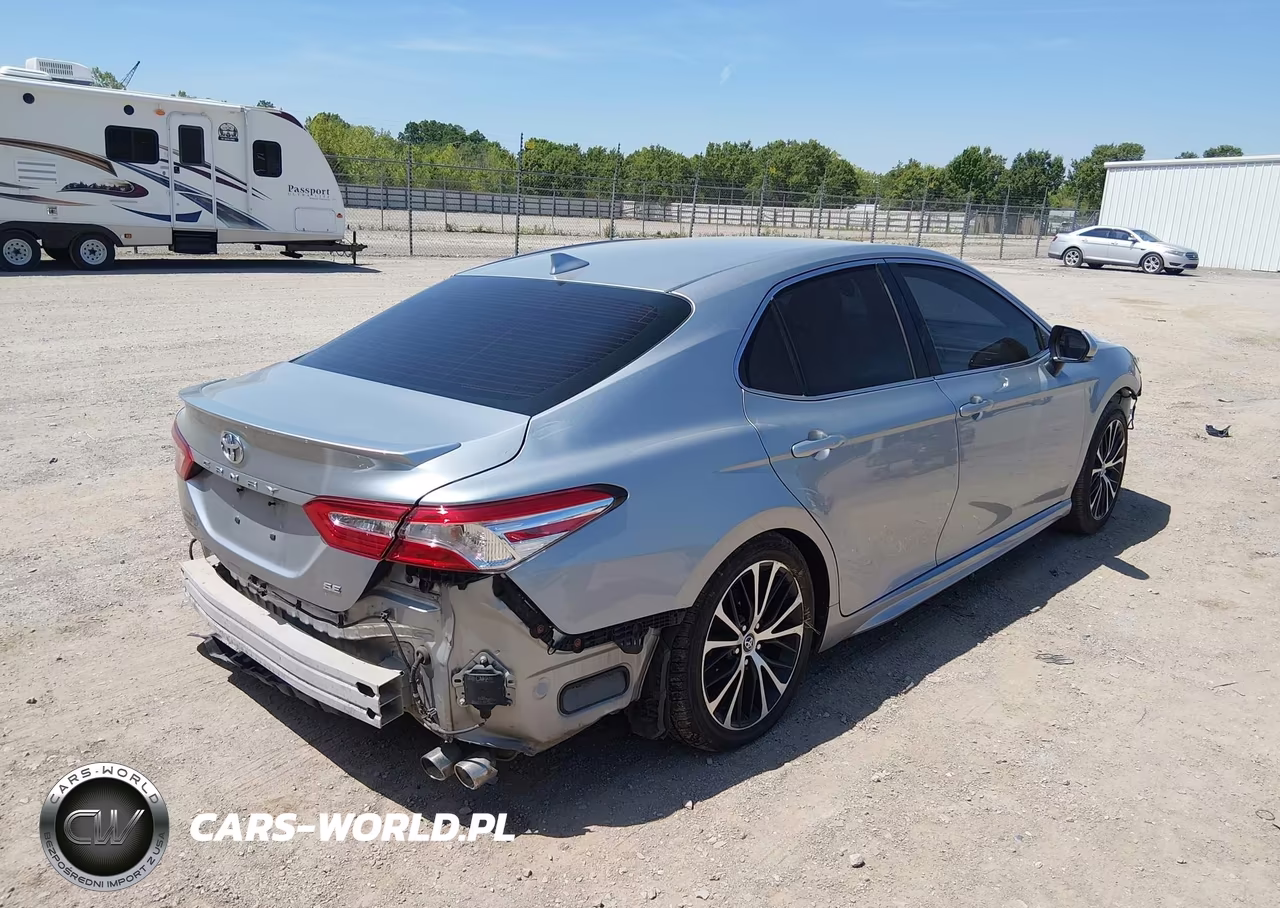 2020 Toyota Camry Se VIN:4T1M11AK6LU338595 - 4