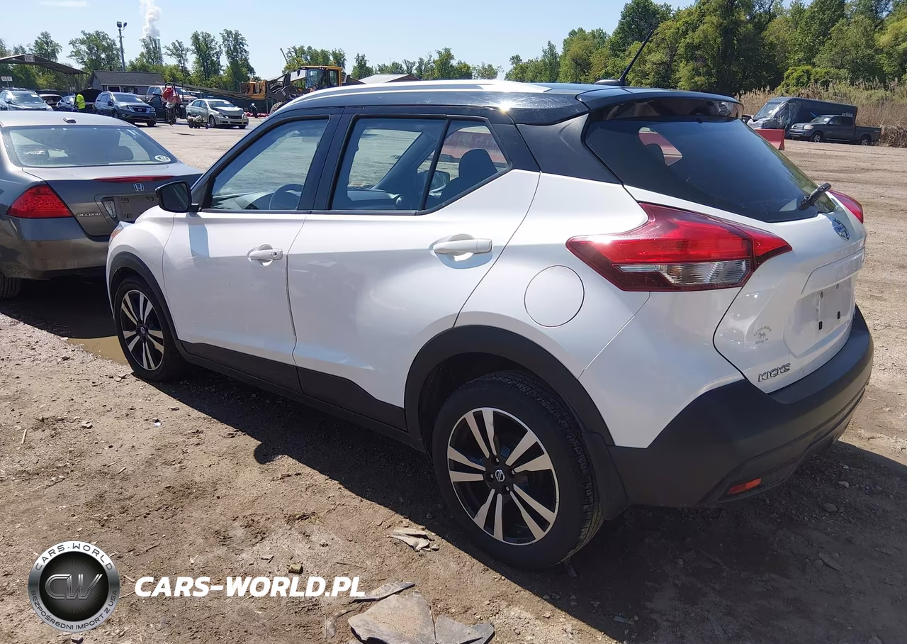 2018 Nissan Kicks Sv VIN:3N1CP5CU7JL540649 - 3