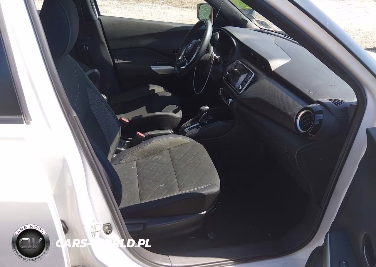 2018 Nissan Kicks Sv VIN:3N1CP5CU7JL540649 - 5