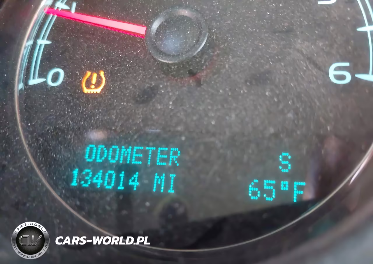2010 Chevrolet Tahoe Lt VIN:1GNUCBE03AR275184 - 15