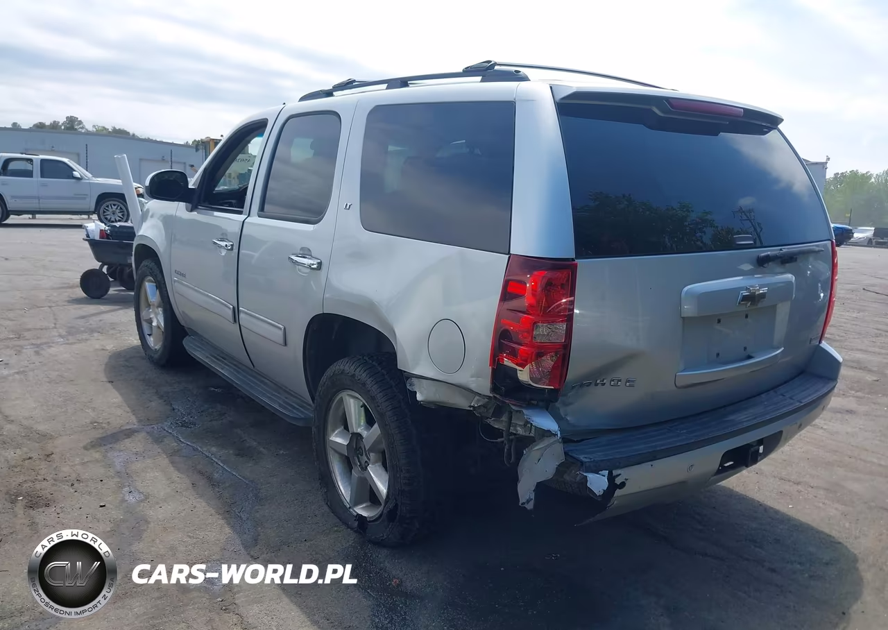 2010 Chevrolet Tahoe Lt VIN:1GNUCBE03AR275184 - 3