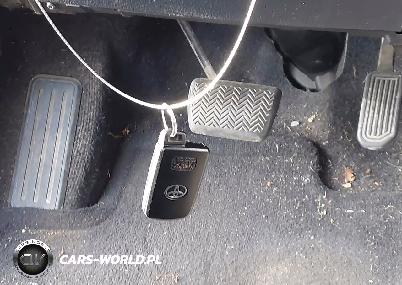 2018 Toyota Rav4 Hybrid Limited VIN:JTMDJREVXJD210994 - 11