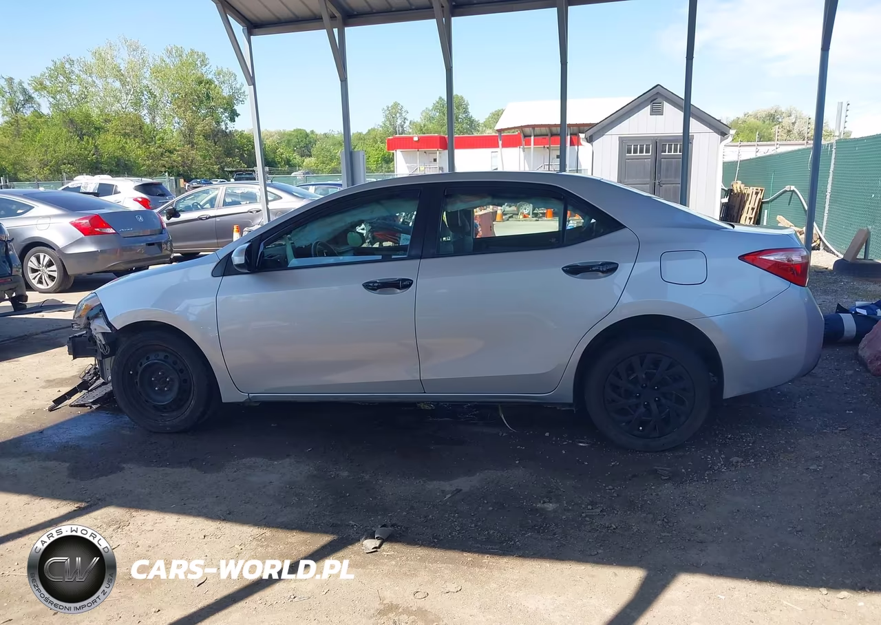 2017 Toyota Corolla Le VIN:2T1BURHE1HC830425 - 15