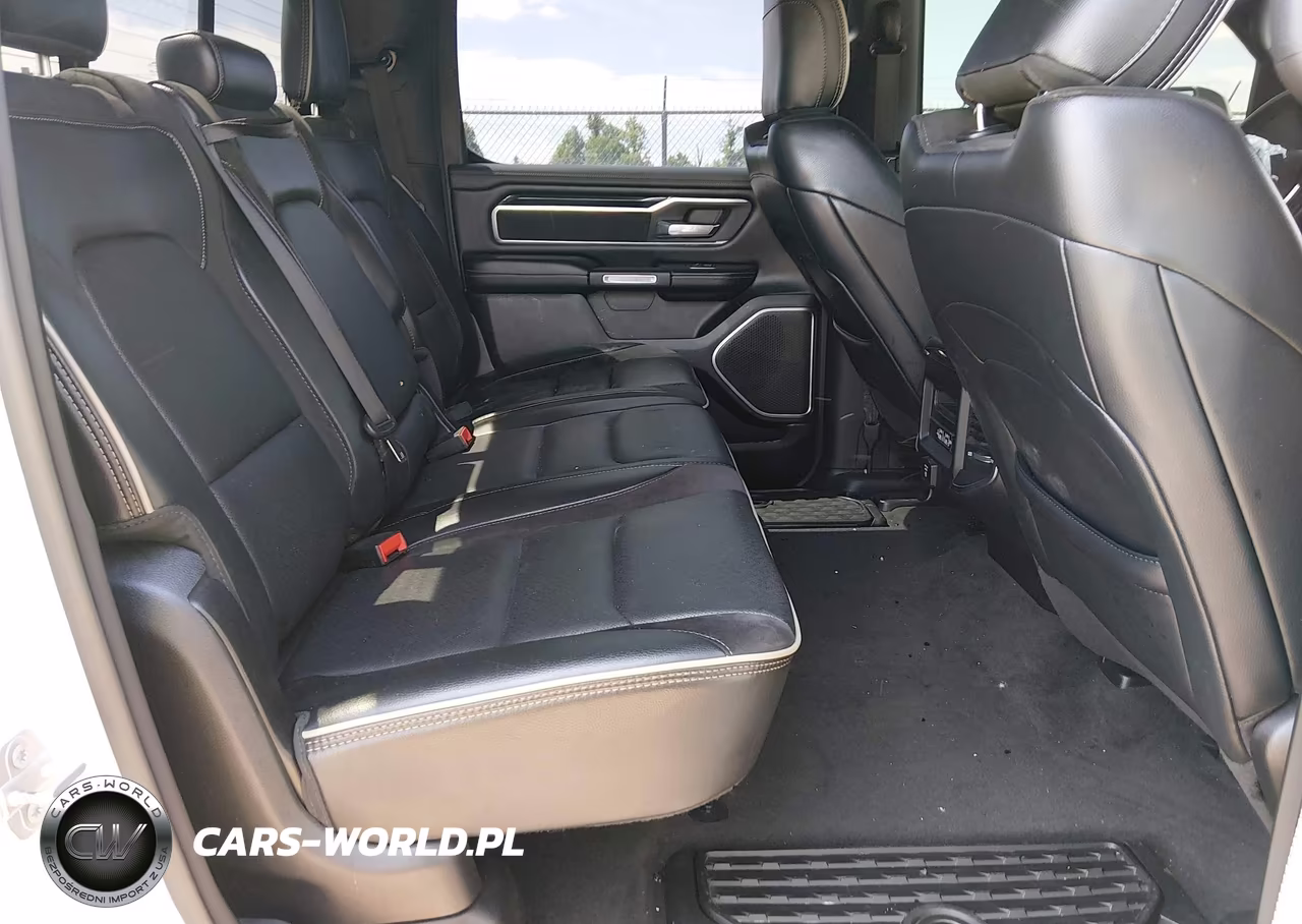 2020 Ram 1500 Laramie 4X4 5'7 Box VIN:1C6SRFJT0LN398478 - 8