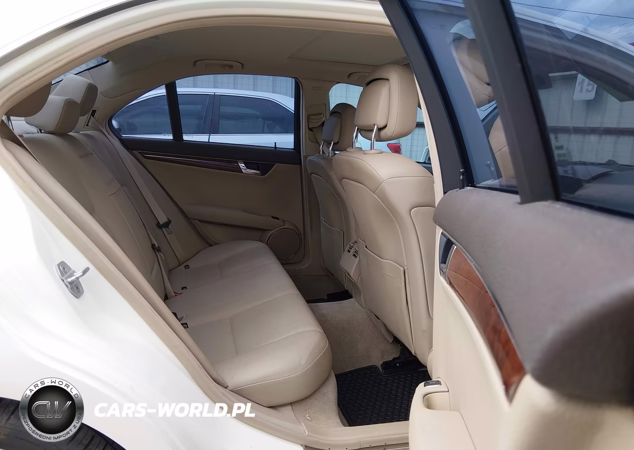 2011 Mercedes-Benz C 300 Luxury-Sport VIN:WDDGF5EB5BF650761 - 8