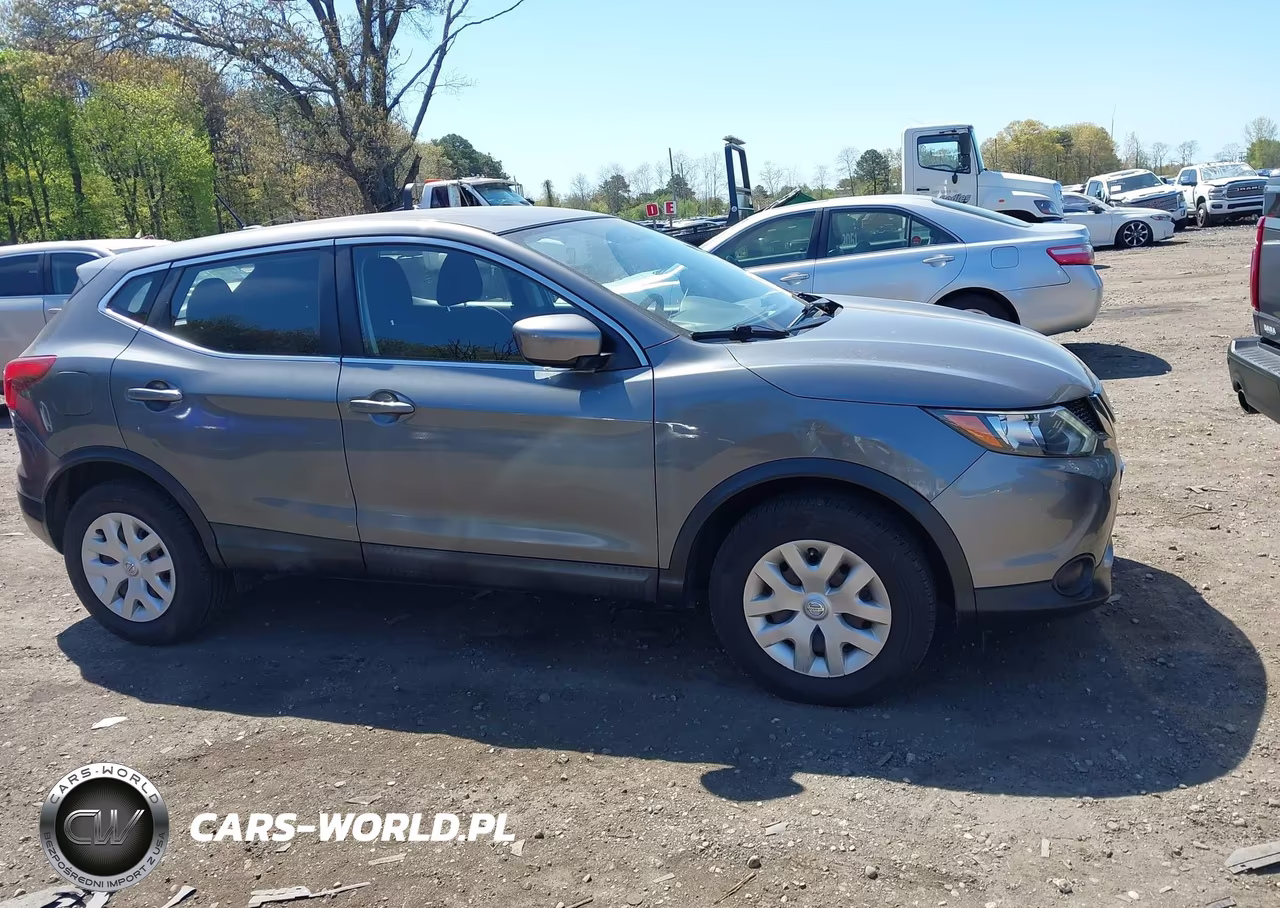 2019 Nissan Rogue Sport S VIN:JN1BJ1CR1KW623605 - 13