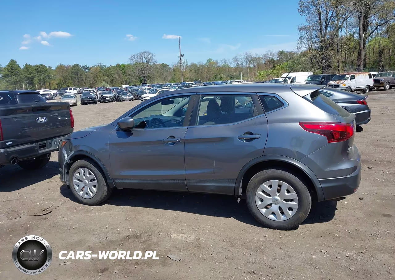 2019 Nissan Rogue Sport S VIN:JN1BJ1CR1KW623605 - 14