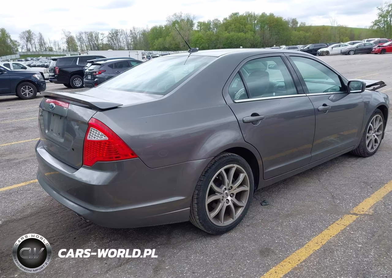 2010 Ford Fusion Se VIN:3FAHP0HA3AR229811 - 4
