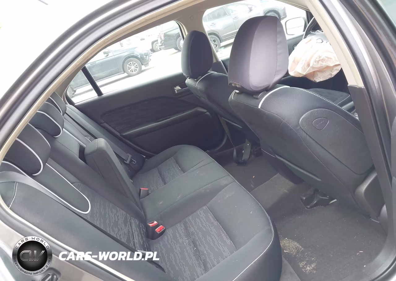 2010 Ford Fusion Se VIN:3FAHP0HA3AR229811 - 8