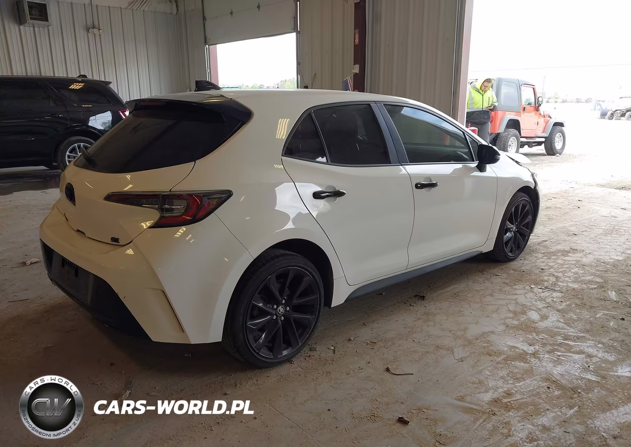 2021 Toyota Corolla Se Nightshade Edition VIN:JTND4MBEXM3109166 - 4