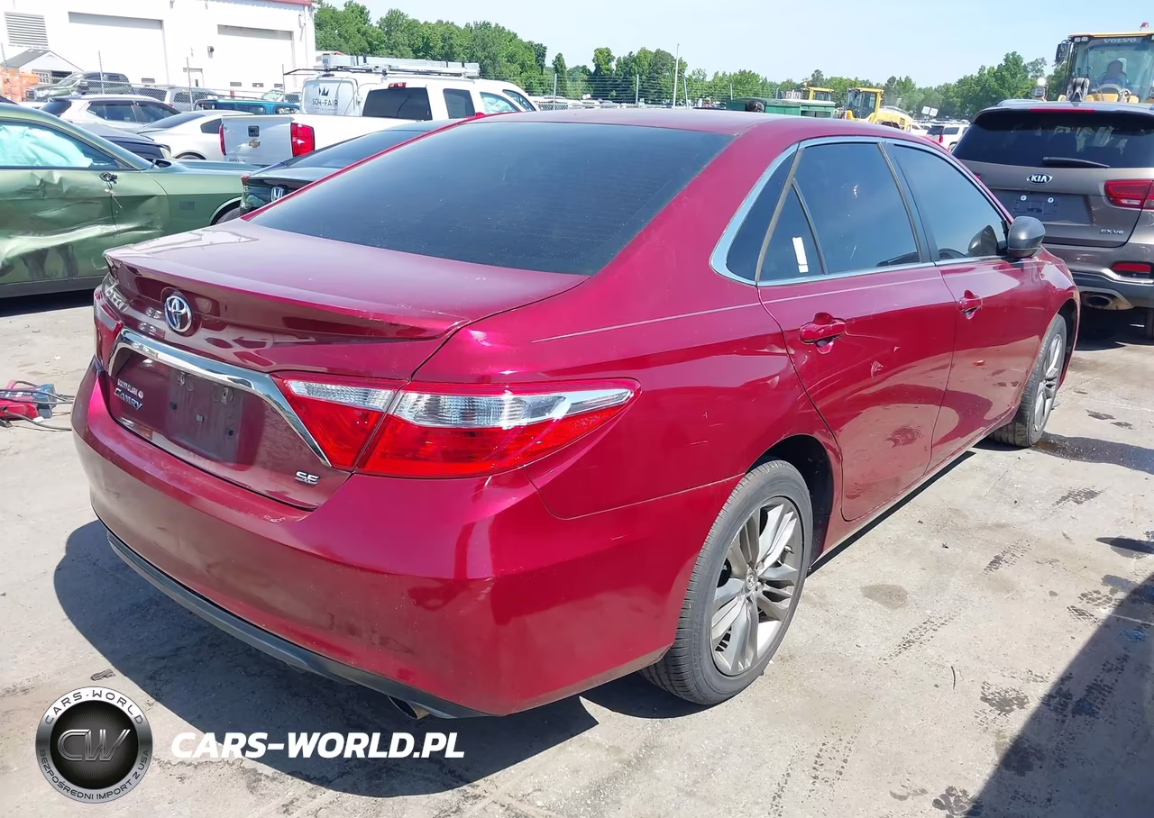 2017 Toyota Camry Se VIN:4T1BF1FK1HU810050 - 4