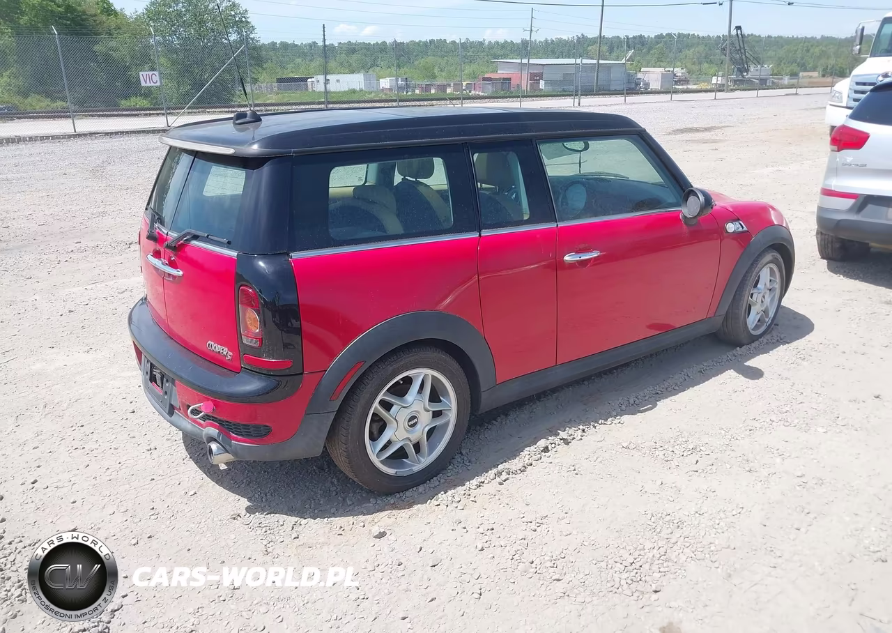 2010 Mini Cooper S Clubman VIN:WMWMM3C54ATP94092 - 4