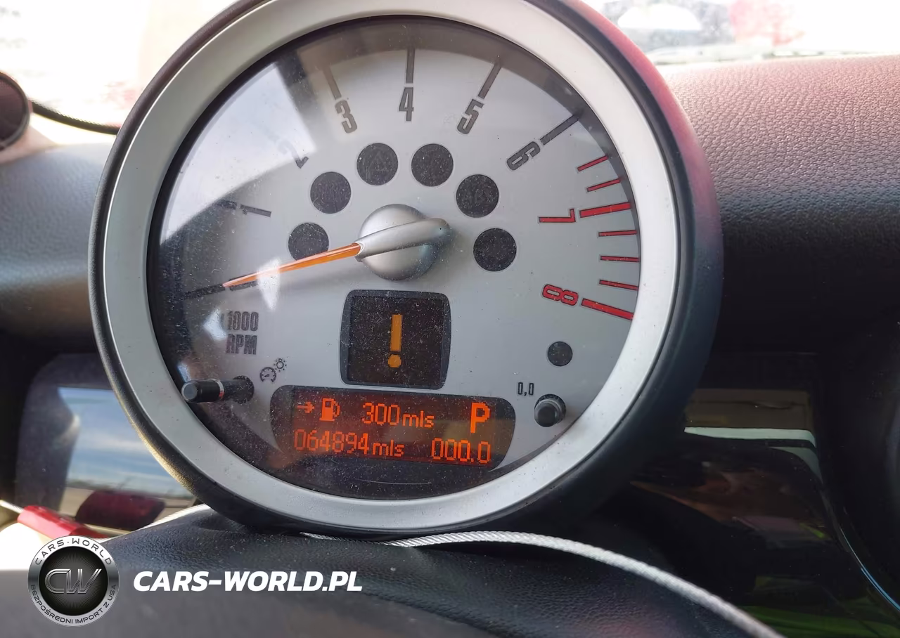2010 Mini Cooper S Clubman VIN:WMWMM3C54ATP94092 - 7