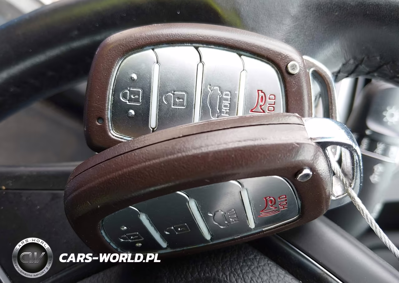 2015 Hyundai Sonata Limited VIN:5NPE34AFXFH044400 - 11
