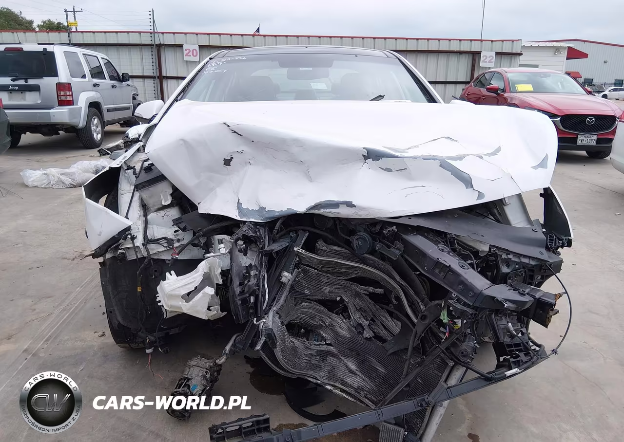 2015 Hyundai Sonata Limited VIN:5NPE34AFXFH044400 - 13