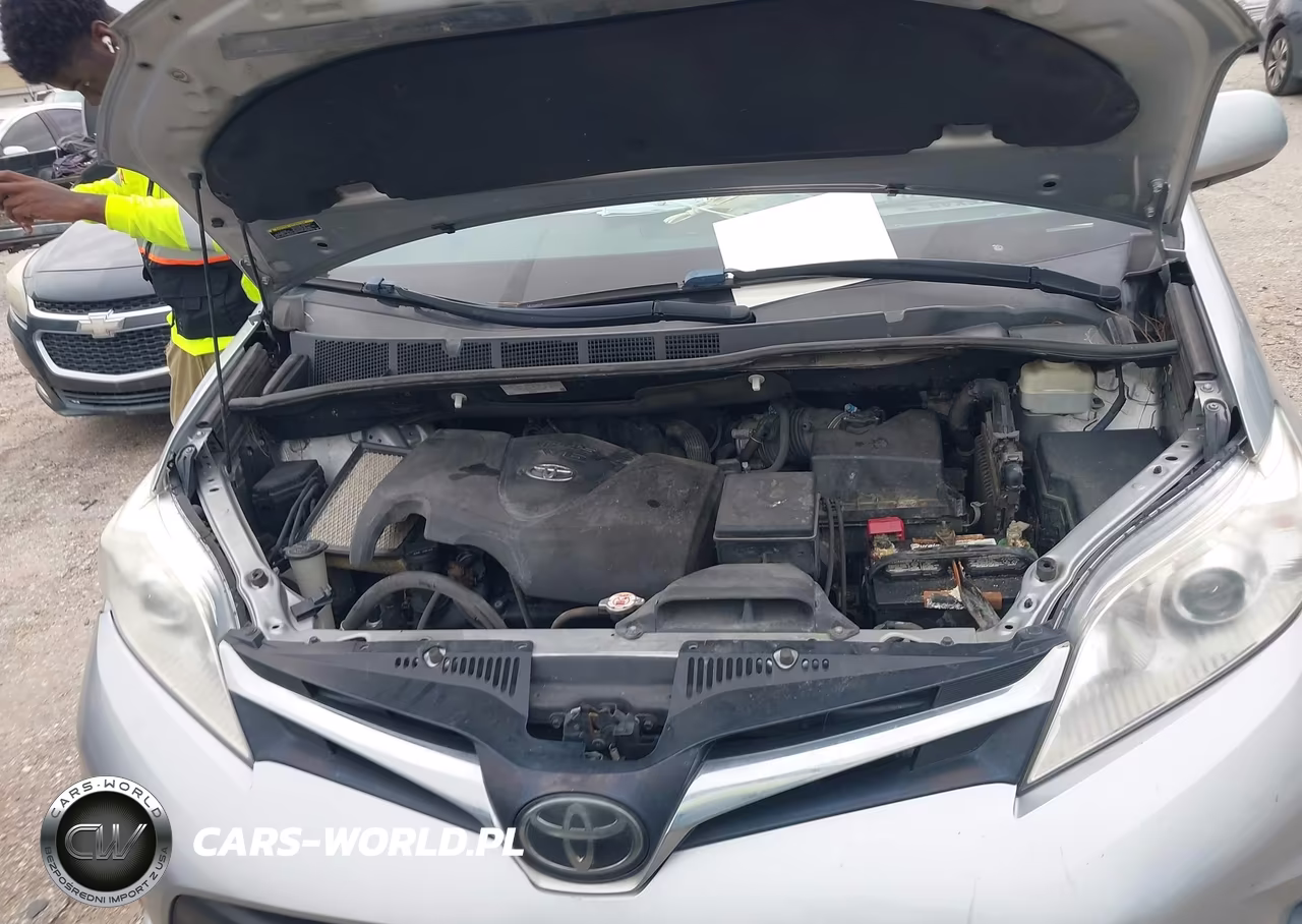 2020 Toyota Sienna Le VIN:5TDKZ3DC5LS039012 - 10