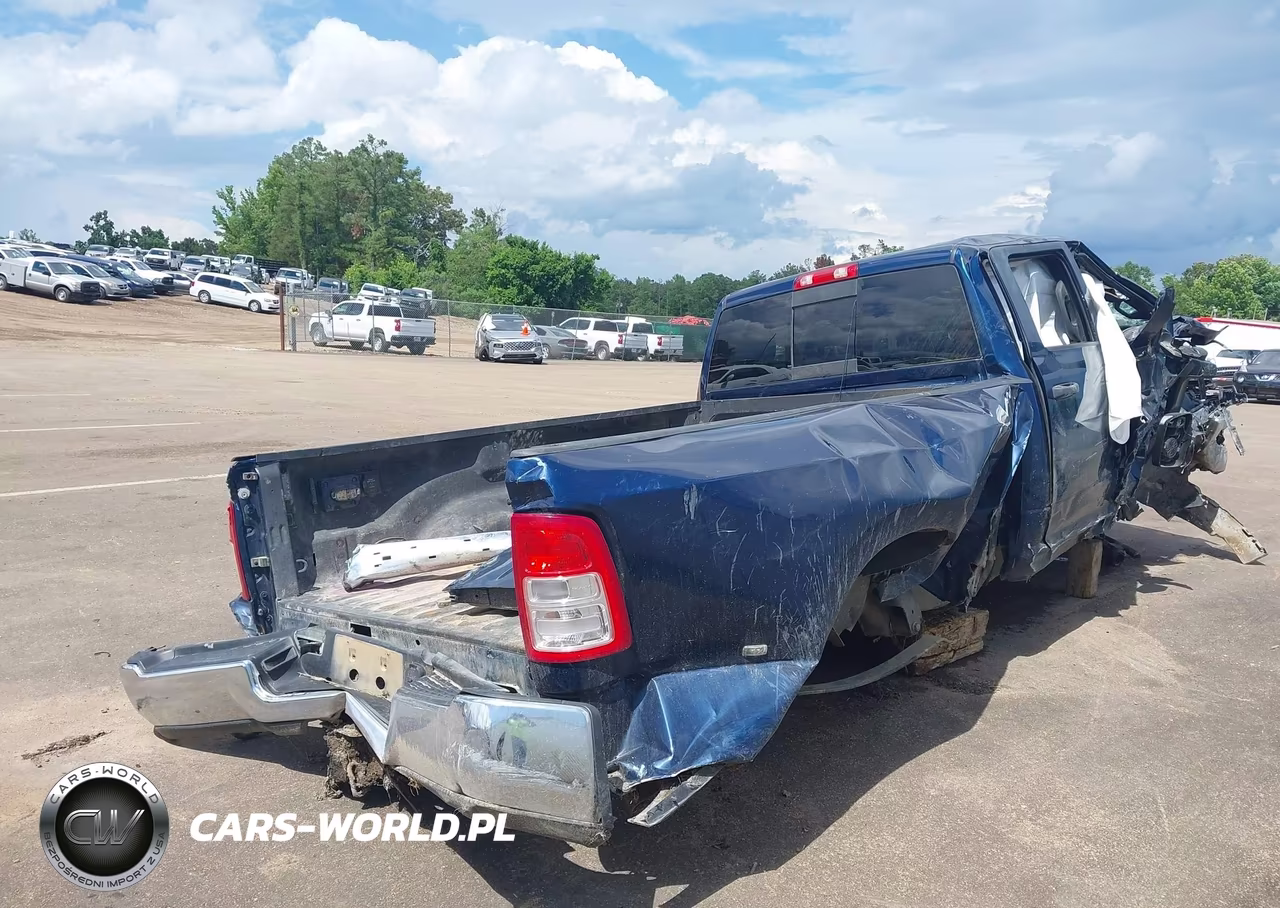 2022 Ram 3500 Tradesman 4X4 8' Box VIN:3C63RRGL0NG190643 - 4
