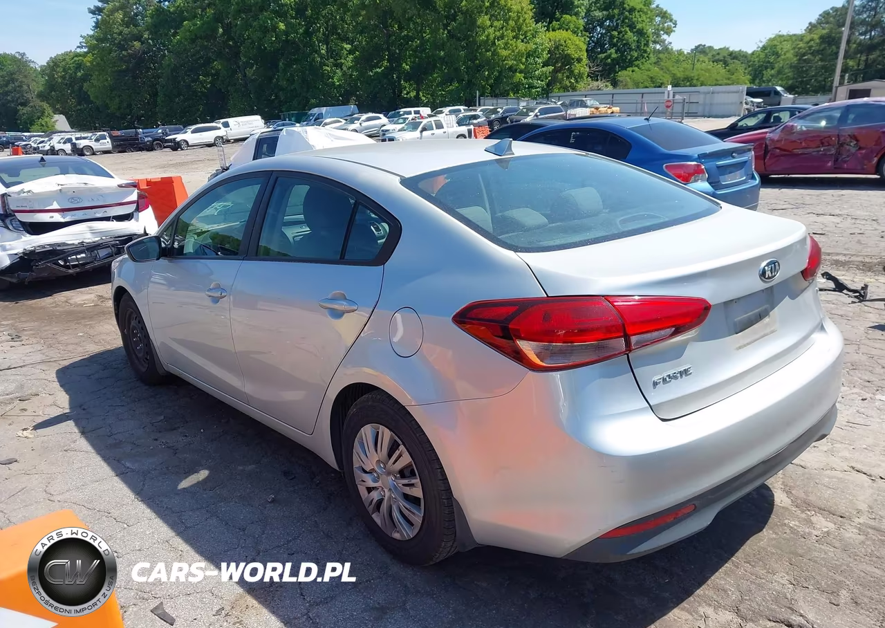 2017 Kia Forte Lx VIN:3KPFK4A71HE045460 - 3