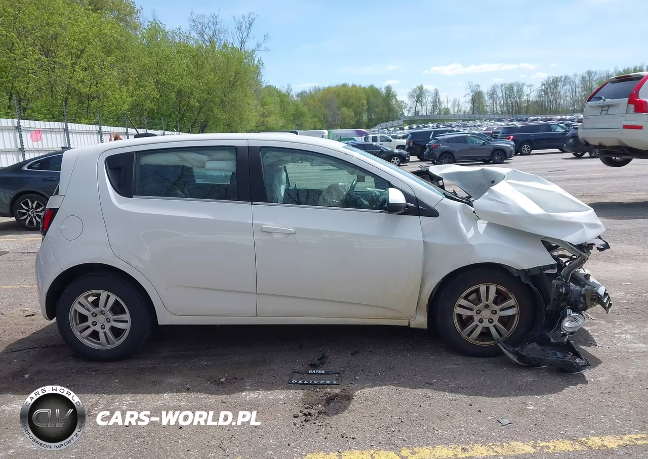 2016 Chevrolet Sonic Lt Auto VIN:1G1JC6SH1G4129698 - 14