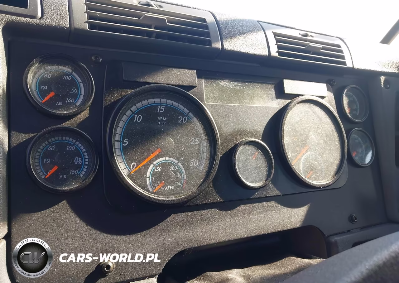 2017 Freightliner Cascadia 113 VIN:3AKJGBDV4HSHR5968 - 5