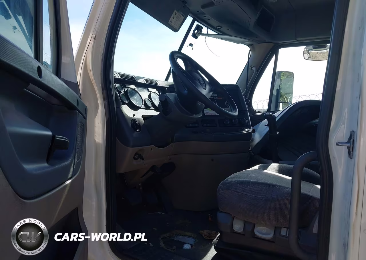 2017 Freightliner Cascadia 113 VIN:3AKJGBDV4HSHR5968 - 6
