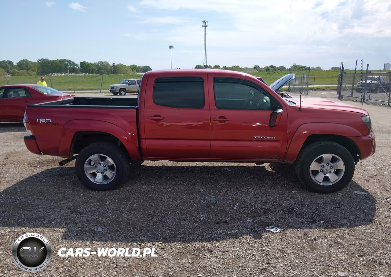2013 Toyota Tacoma Base V6 VIN:3TMLU4EN9DM109587 - 13