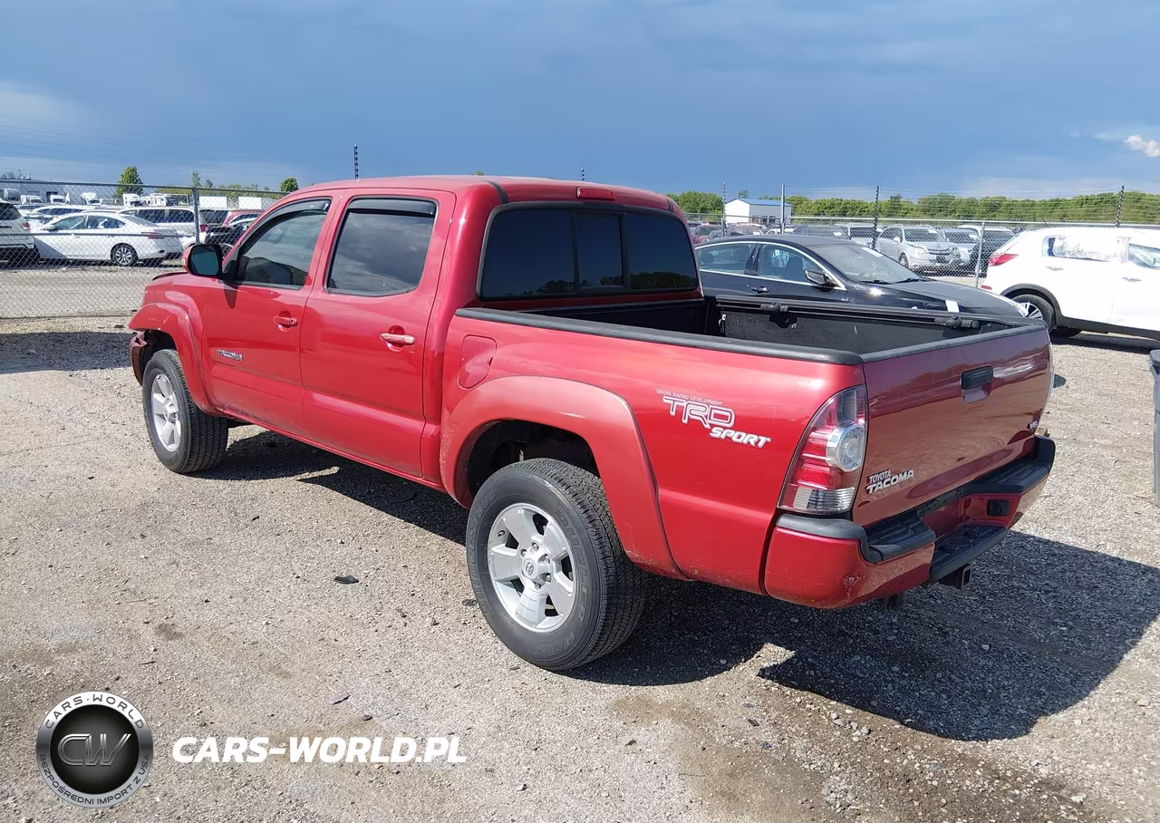 2013 Toyota Tacoma Base V6 VIN:3TMLU4EN9DM109587 - 3