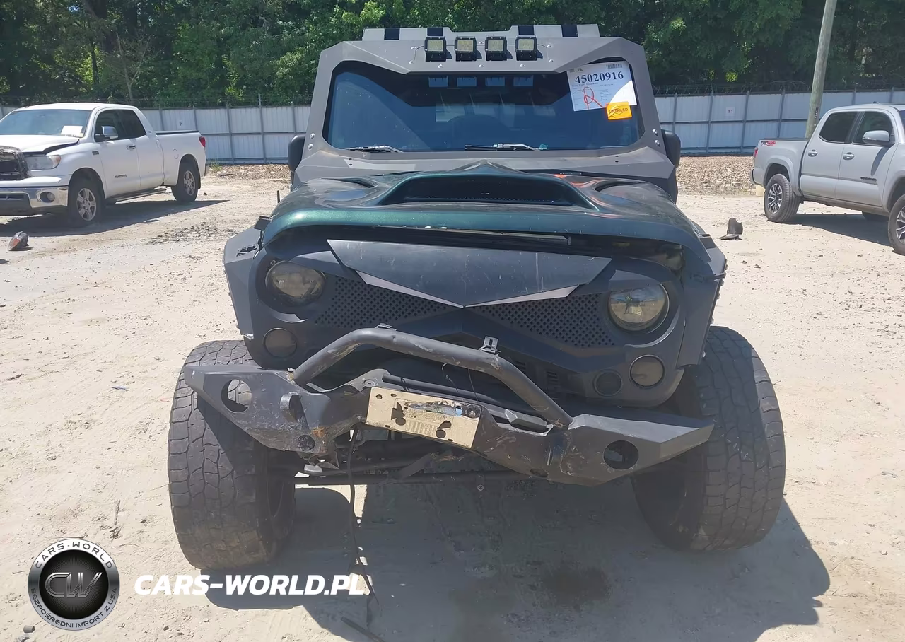 2010 Jeep Wrangler Unlimited Sahara VIN:1J4BA5H10AL122643 - 6