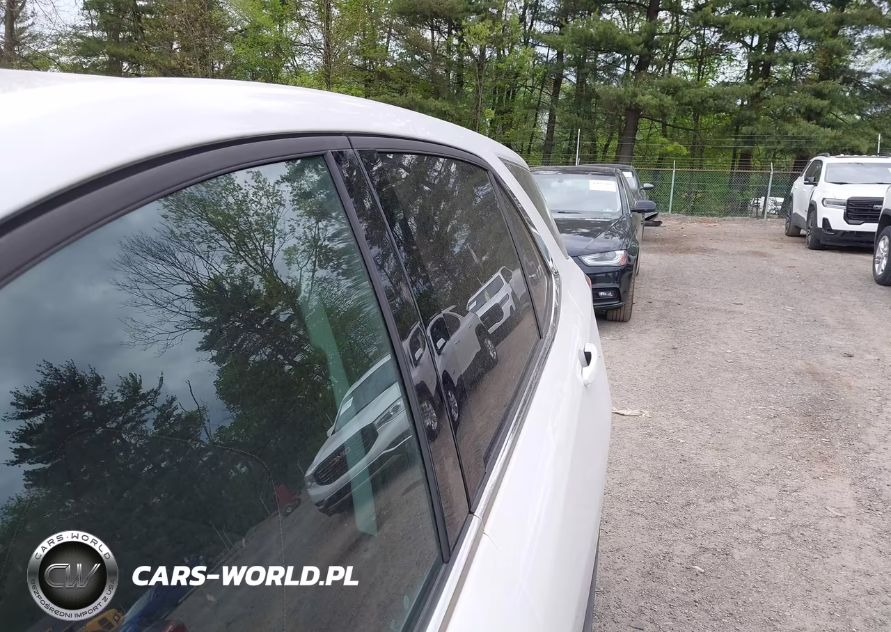 2019 Chevrolet Equinox Lt VIN:2GNAXUEV1K6201287 - 18