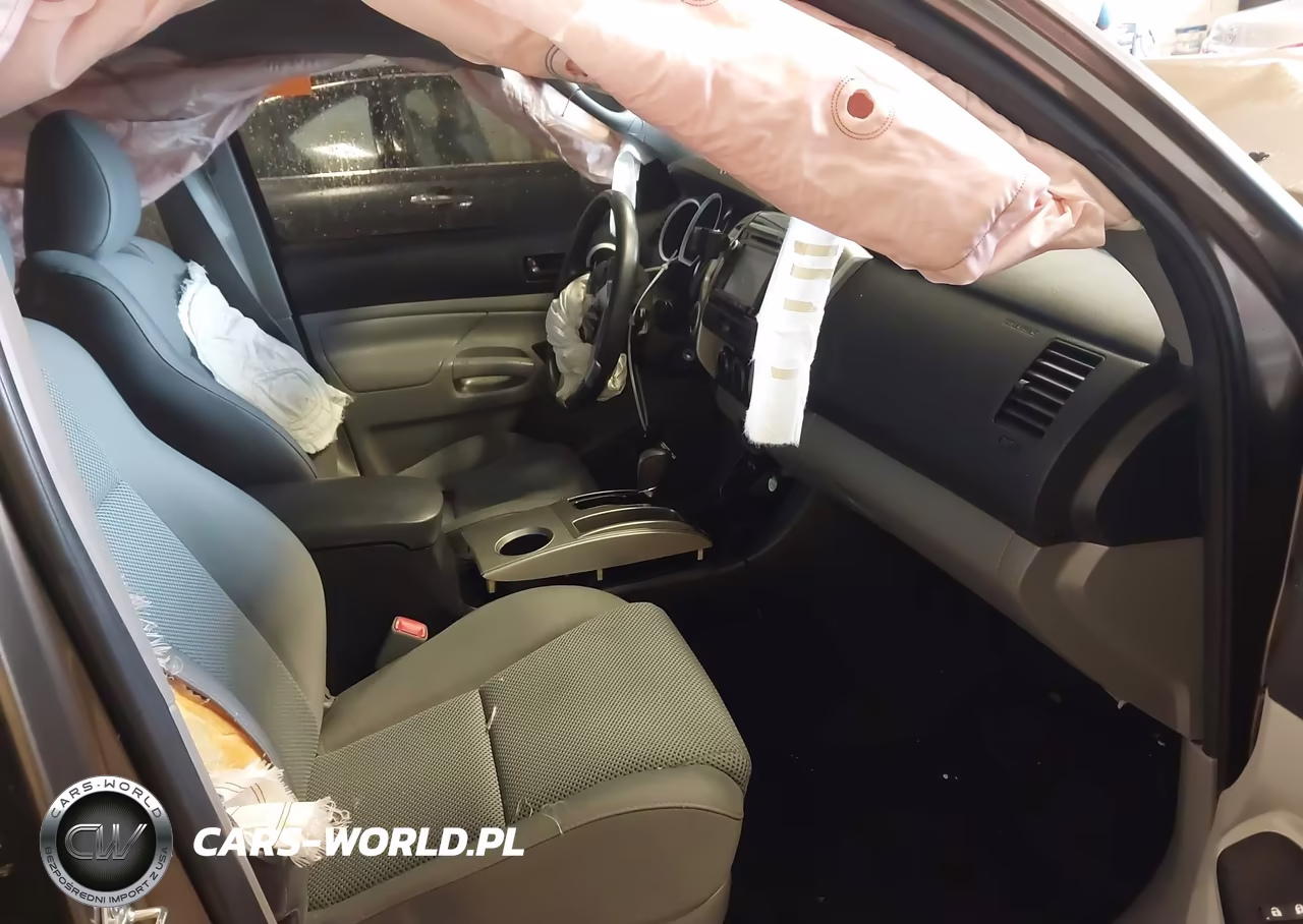 2015 Toyota Tacoma Base V6 VIN:3TMLU4EN6FM199378 - 5