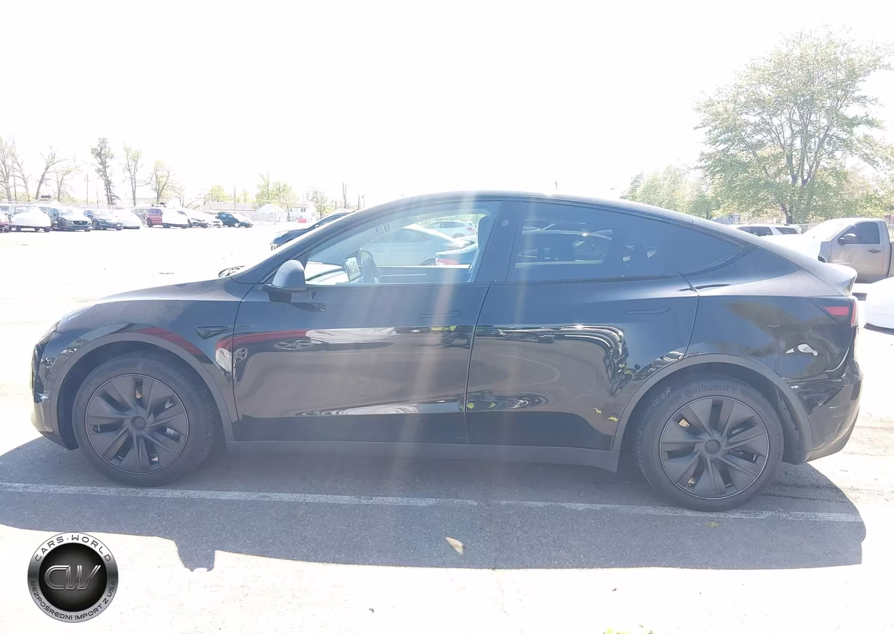 2024 Tesla Model Y Long Range Single Motor Rear-Wheel Drive-Rwd VIN:7SAYGDEDXRF192417 - 14