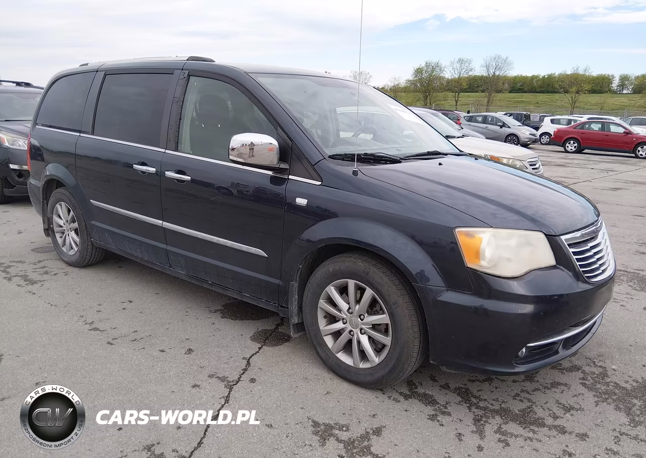 2014 Chrysler Town & Country Touring-L 30Th Anniversary
