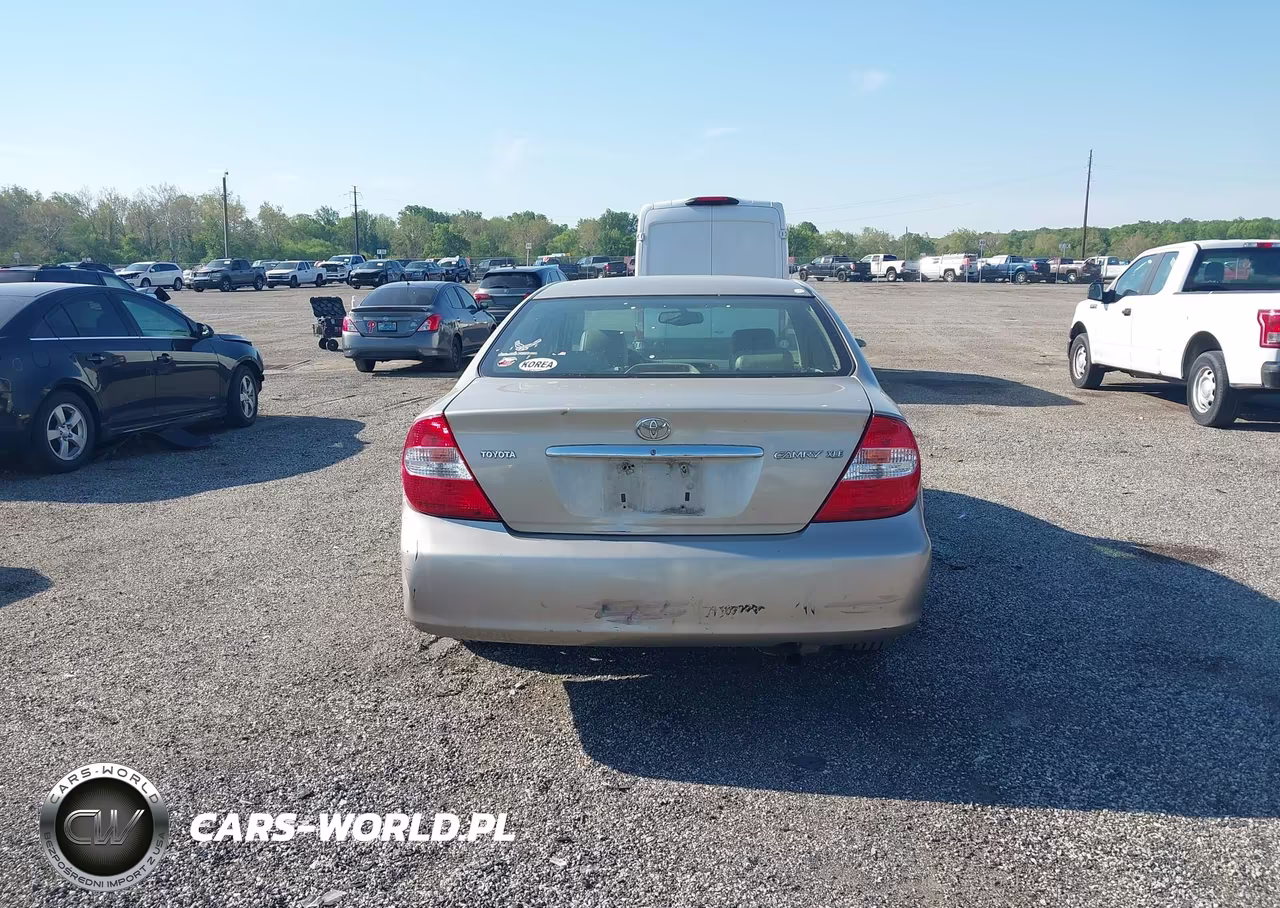 2004 Toyota Camry Xle VIN:4T1BE30K34U926643 - 16