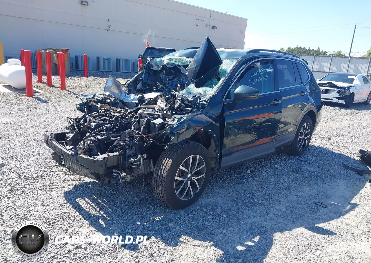 2019 Volkswagen Tiguan 2.0T Se-2.0T Sel-2.0T Sel R-Line-2.0T Sel R-Line Black VIN:3VV3B7AX8KM040503 - 2