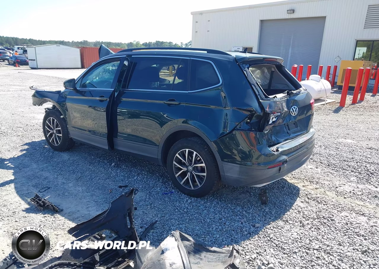 2019 Volkswagen Tiguan 2.0T Se-2.0T Sel-2.0T Sel R-Line-2.0T Sel R-Line Black VIN:3VV3B7AX8KM040503 - 3
