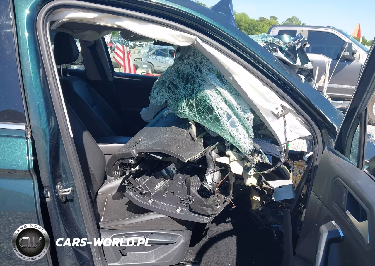 2019 Volkswagen Tiguan 2.0T Se-2.0T Sel-2.0T Sel R-Line-2.0T Sel R-Line Black VIN:3VV3B7AX8KM040503 - 5