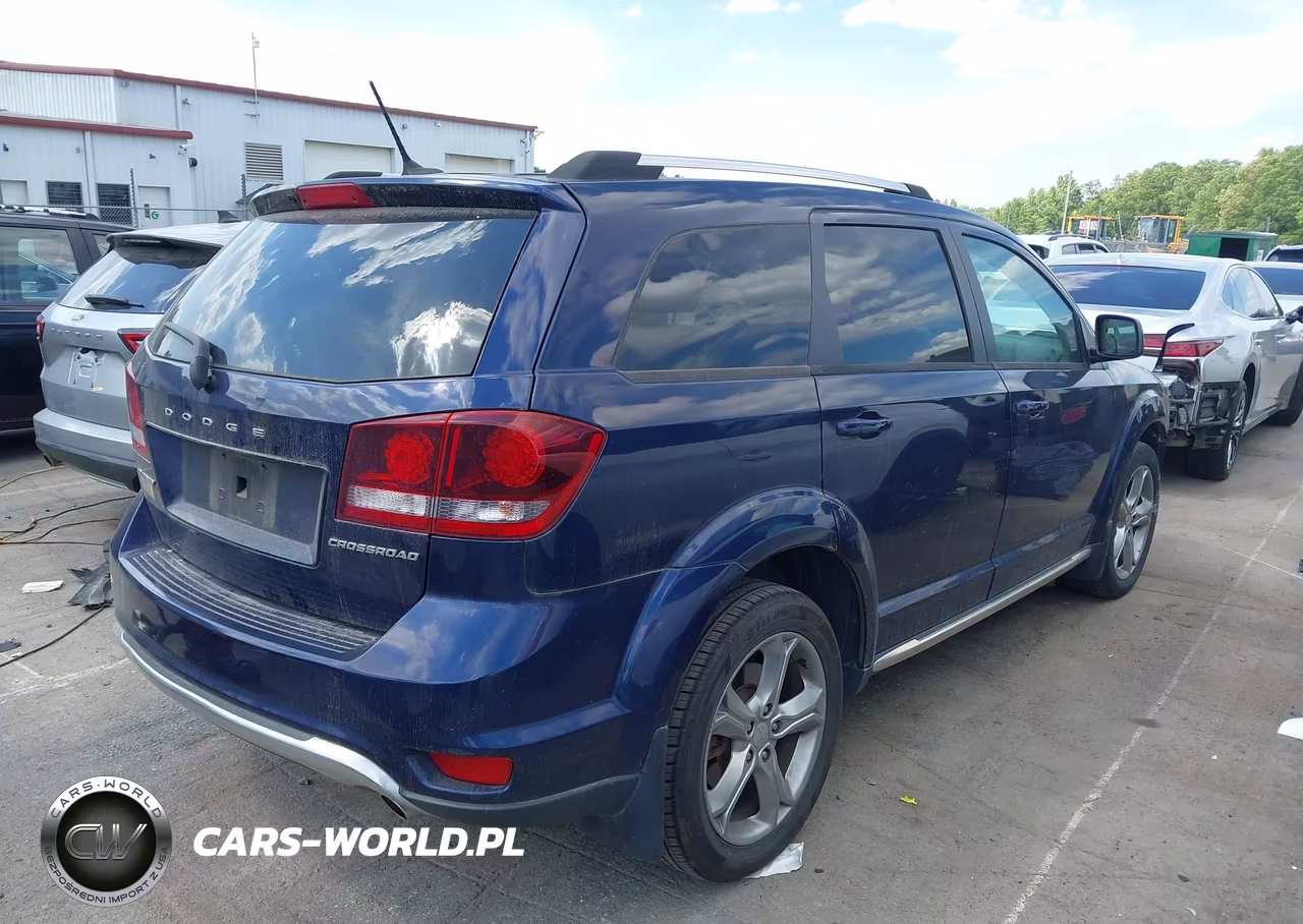 2017 Dodge Journey Crossroad VIN:3C4PDCGGXHT601583 - 4