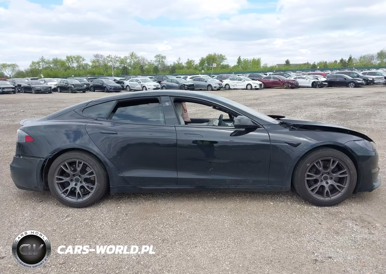 2022 Tesla Model S Plaid Tri Motor All-Wheel Drive VIN:5YJSA1E60NF468523 - 12