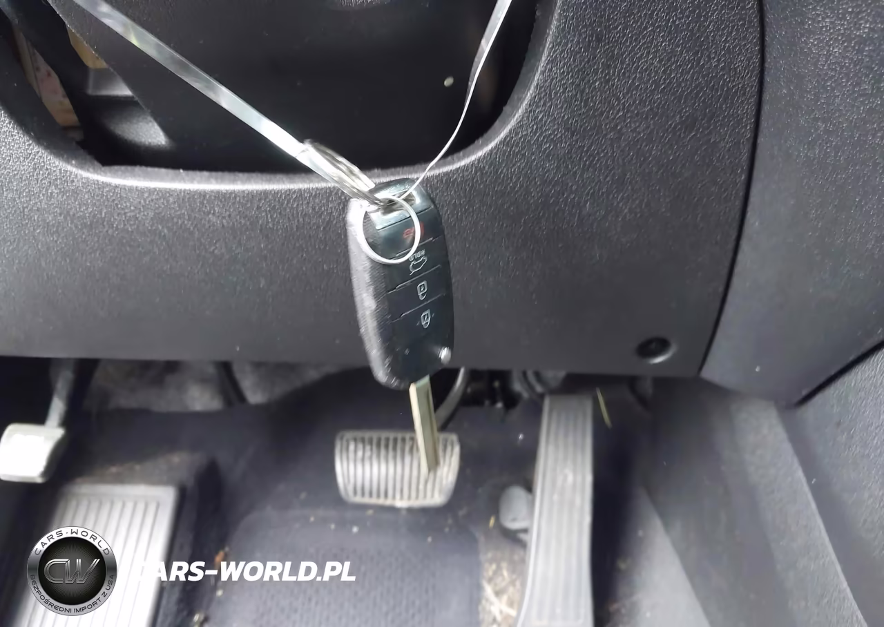 2019 Kia Sorento 2.4L L VIN:5XYPG4A35KG475621 - 11