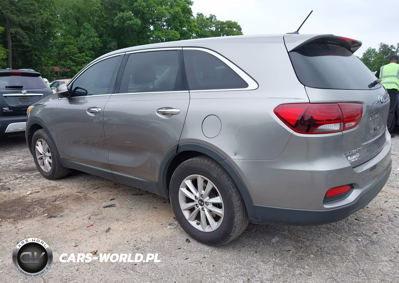 2019 Kia Sorento 2.4L L VIN:5XYPG4A35KG475621 - 3