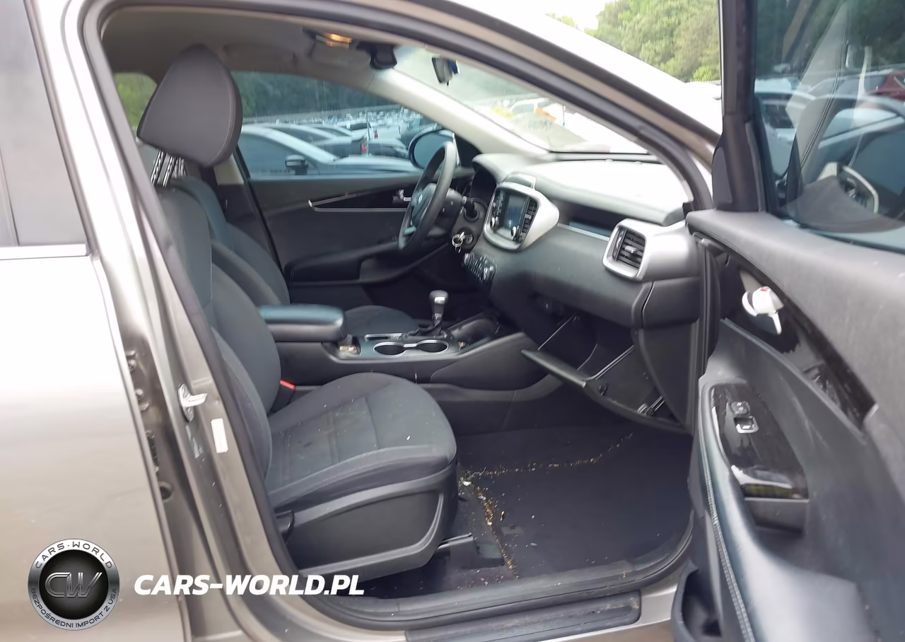 2019 Kia Sorento 2.4L L VIN:5XYPG4A35KG475621 - 5