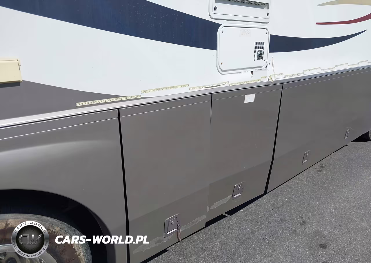 2002 Freightliner Chassis X Line Motor Home VIN:4UZAAJBV62CK33040 - 16