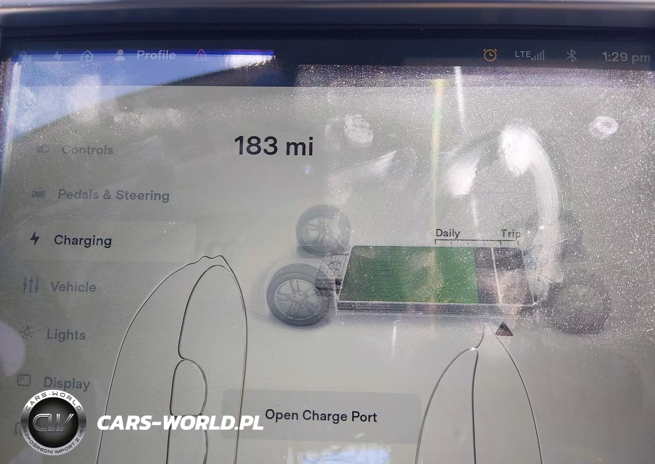 2014 Tesla Model S P85 VIN:5YJSA1H10EFP34798 - 17