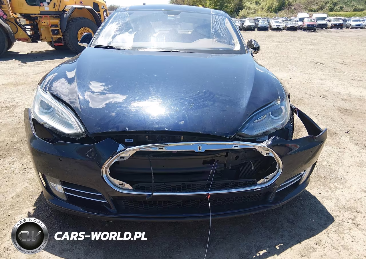 2014 Tesla Model S P85 VIN:5YJSA1H10EFP34798 - 19