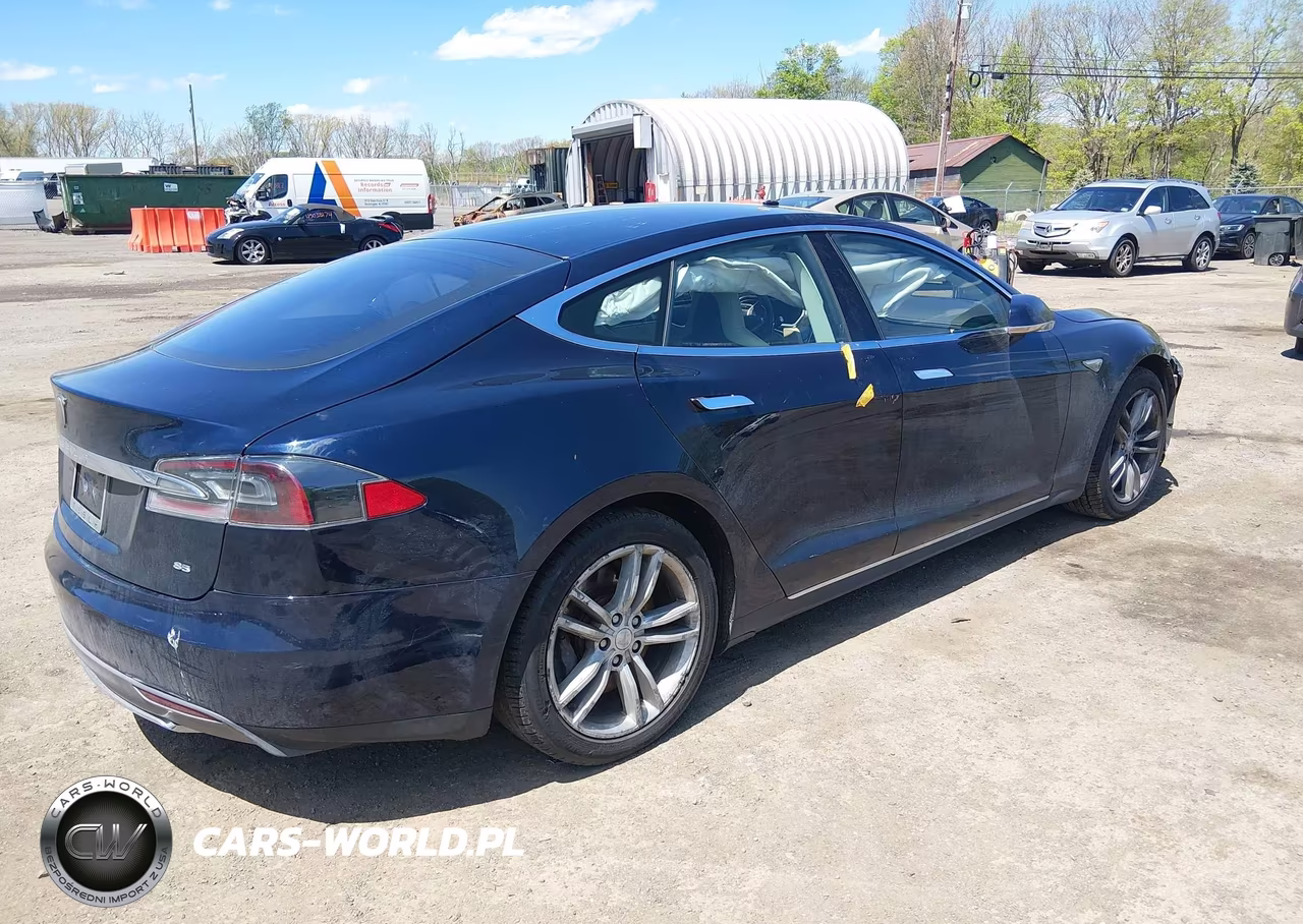 2014 Tesla Model S P85 VIN:5YJSA1H10EFP34798 - 4