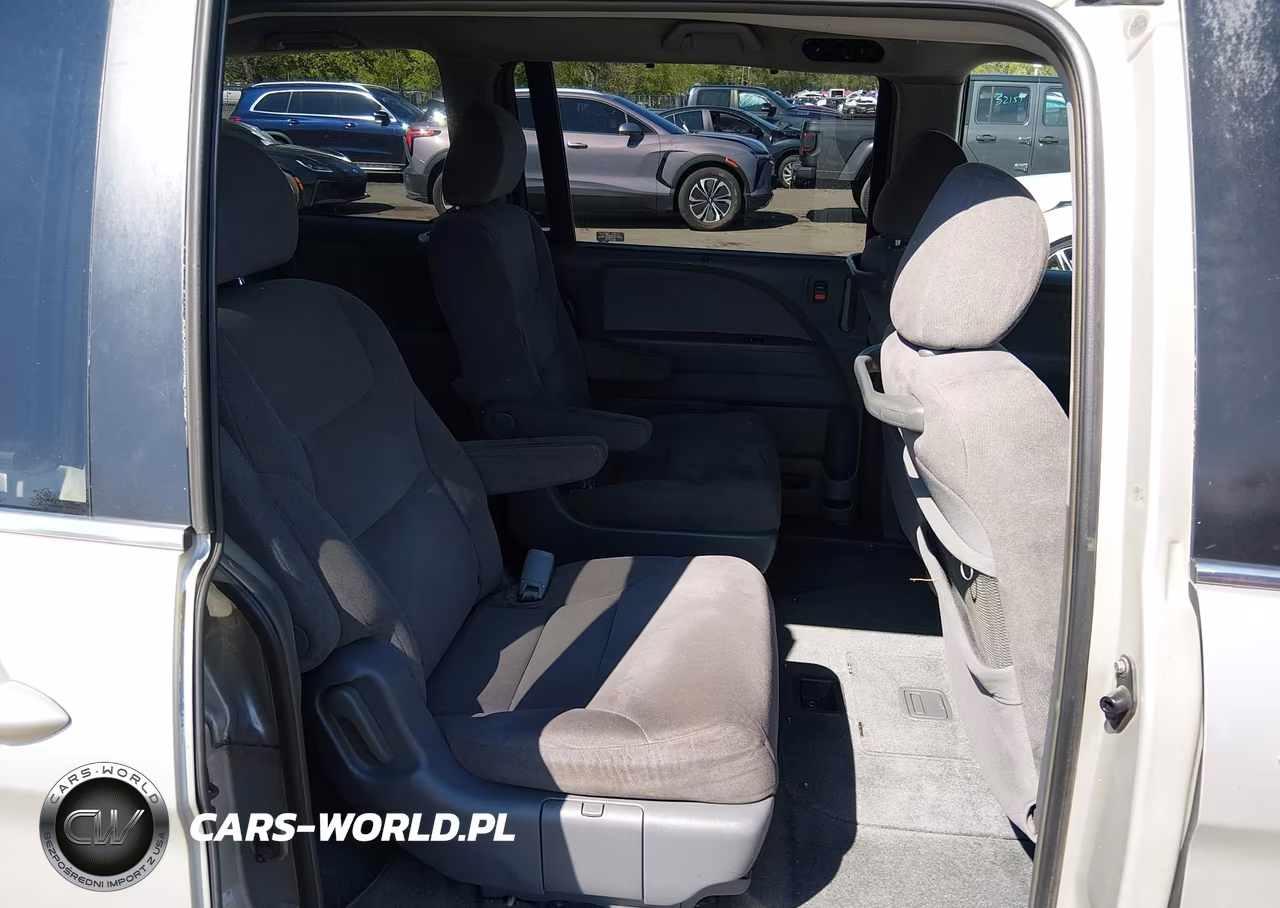 2005 Honda Odyssey Ex VIN:5FNRL38405B413696 - 8